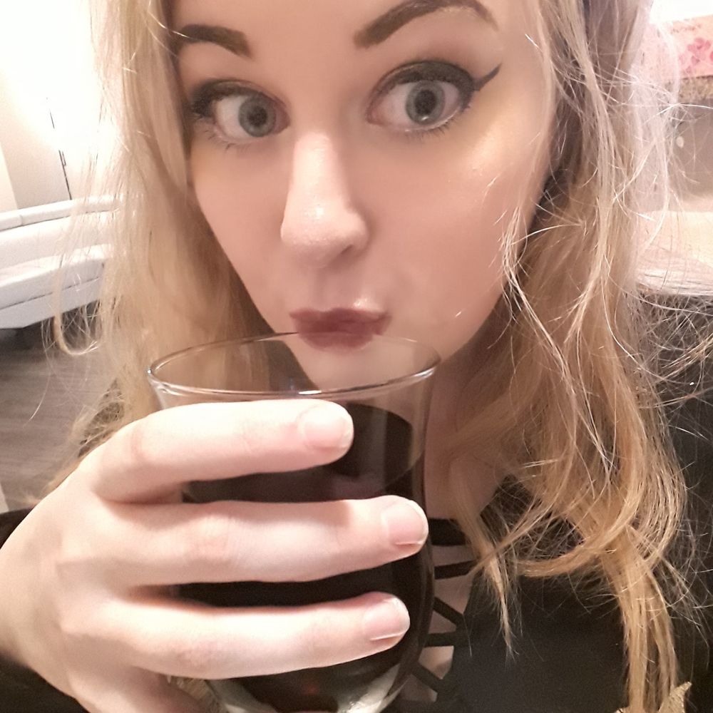 Meet your Posher, Whitney